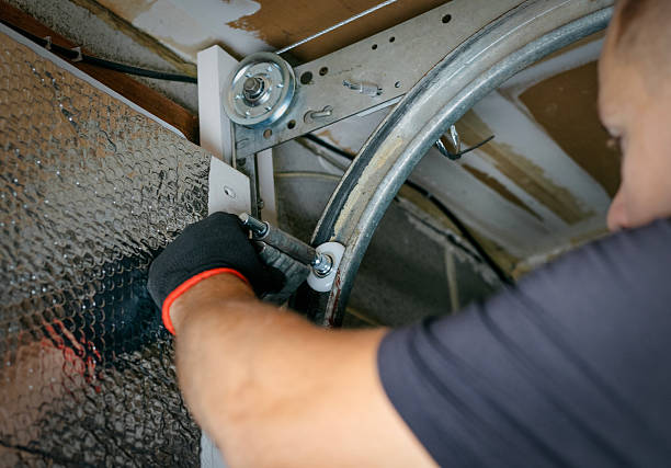 Affordable Garage Door solutions in Highland, AR